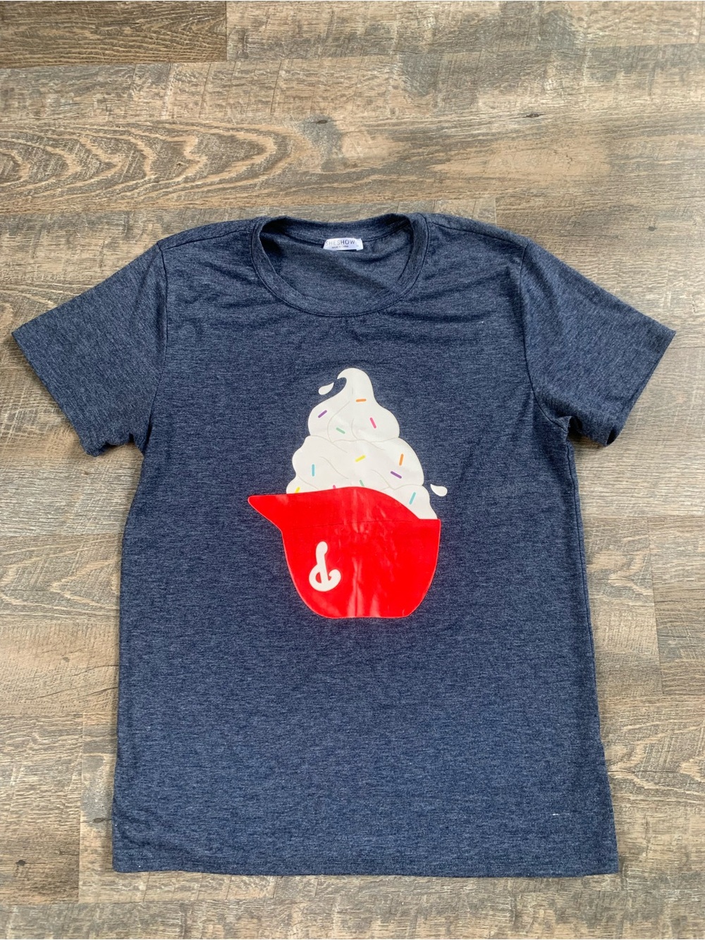 Phillies Men’s Navy Blue Ice Cream Sundae Icinic Graphic Tee